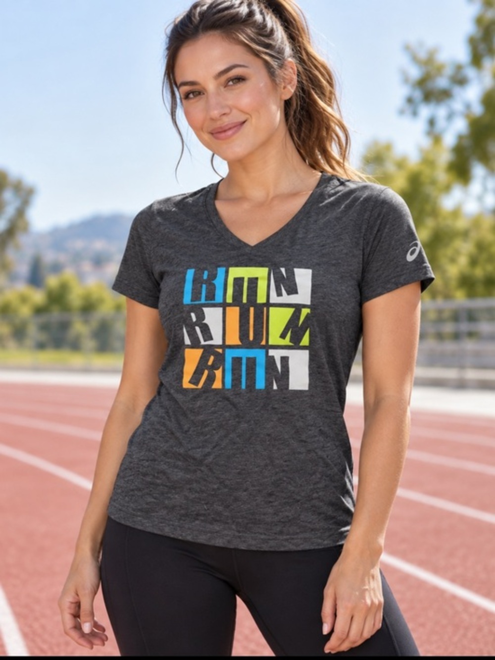 ASICS Run Run Run Graphic V Neck T Shirt Charcoal Gray Small